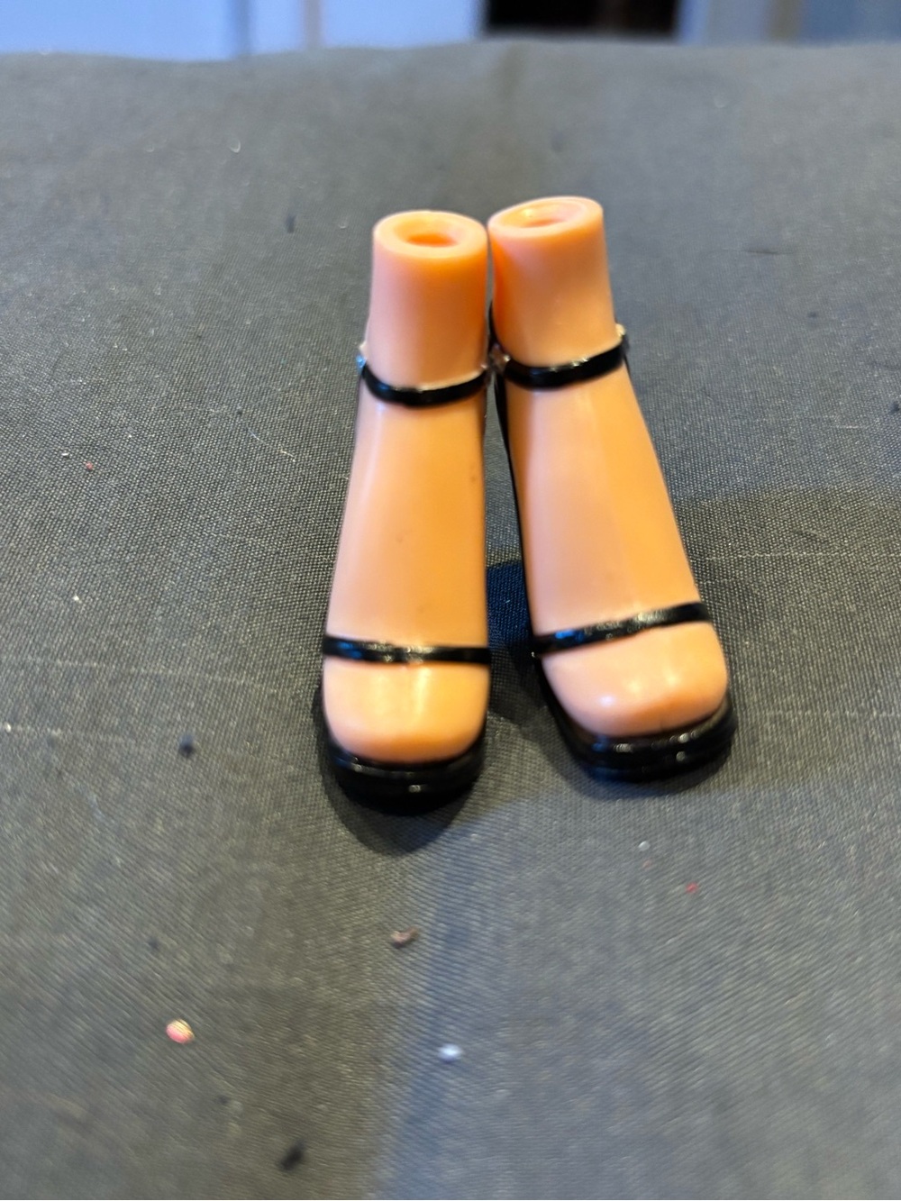Bratz Secret Date - Jades strapped heels